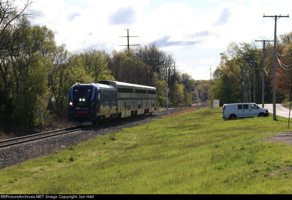 IDTX 4607 slowly rolls through Michigan City with P371